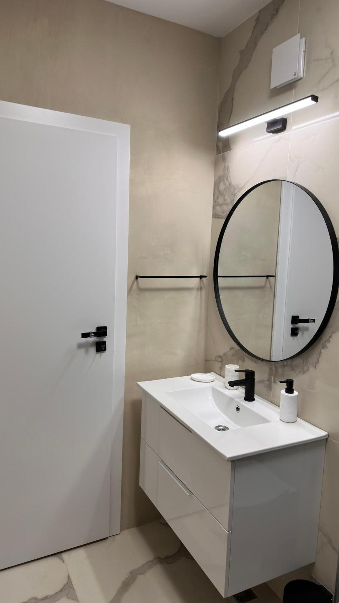 Meb Apartments - Park Lake Kaloşvar Dış mekan fotoğraf